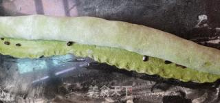 黑全麦艾草红豆卷的做法步骤：9