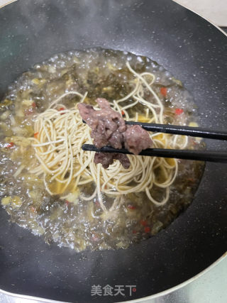酸菜牛肉面的做法步骤：15