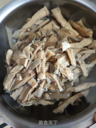 南乳红烧肉的做法步骤：2
