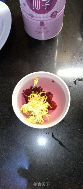 洛神菊花茶的做法步骤：2