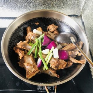 再回首红烧羊排的做法步骤：3