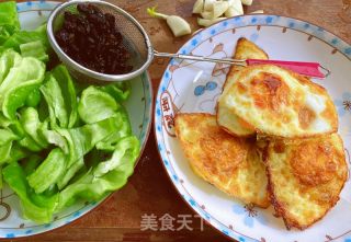 青椒抱蛋的做法步骤：1