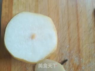 贝母蒸梨的做法步骤：1