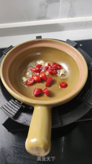 金针菇玉子豆腐煲的做法步骤：4
