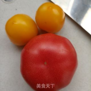 蜂蜜拌双色番茄的做法步骤：1