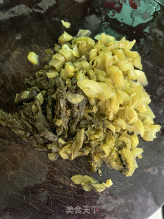 酸菜肉沫汤面的做法步骤：3