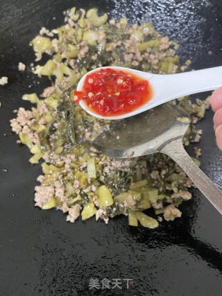 酸菜肉沫汤面的做法步骤：8