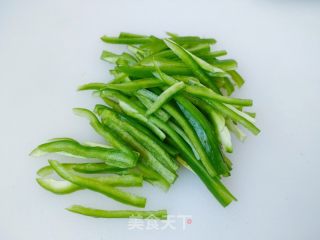 白萝卜丝炒肉的做法步骤：3