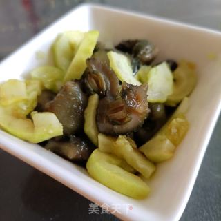 白玉黄瓜拌活海参的做法步骤：12