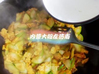 西葫鸡蛋面的做法步骤：9