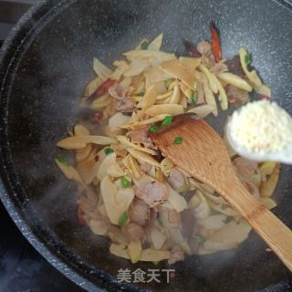 金华火腿炒雷笋的做法步骤：17