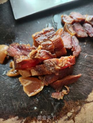 芥兰头炒腊肉的做法步骤：4