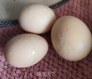 鸡蛋艾叶汤的做法步骤：2