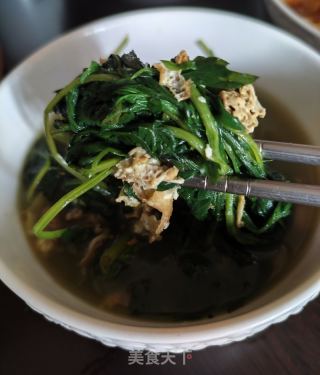 鸡蛋艾叶汤的做法步骤：6