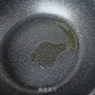 煎蛋午餐肉拌菠菜的做法步骤：9