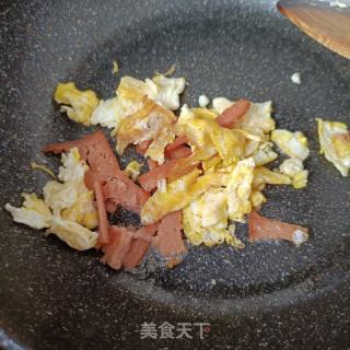煎蛋午餐肉拌菠菜的做法步骤：14