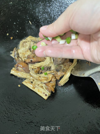 腐竹焖鸡的做法步骤：12