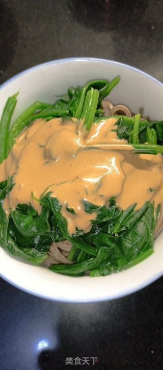 芝麻酱拌荞麦面的做法步骤：3