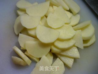韭菜炒洋芋艿的做法步骤：2