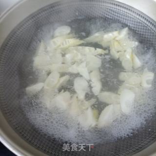 金华火腿梅花肉炖雷笋的做法步骤：4