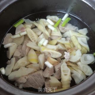 金华火腿梅花肉炖雷笋的做法步骤：10
