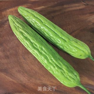 苦瓜黄豆排骨煲的做法步骤：3