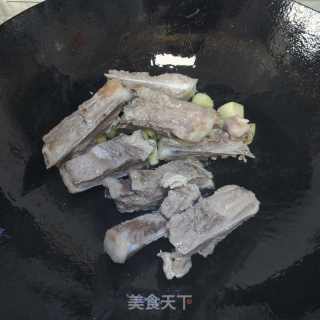 苦瓜黄豆排骨煲的做法步骤：9