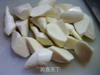 黑木耳茭白烧圆素鸡的做法步骤：3