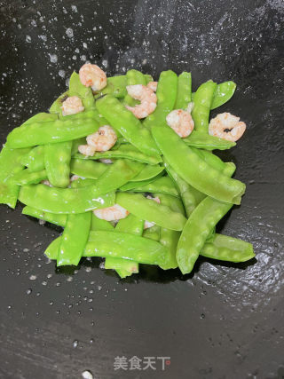 荷兰豆炒虾仁的做法步骤：10