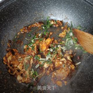 野葱鸡蛋酱的做法步骤：7