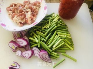 过油肉拌面的做法步骤：1
