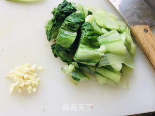 蒜香小白菜的做法步骤：2