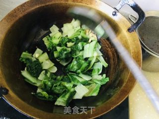 蒜香小白菜的做法步骤：4