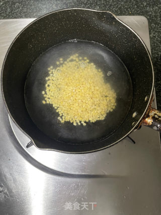 银耳绿豆牛奶羹的做法步骤：4