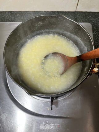 银耳绿豆牛奶羹的做法步骤：8