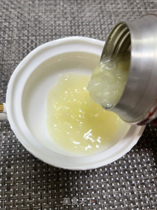 银耳绿豆牛奶羹的做法步骤：9