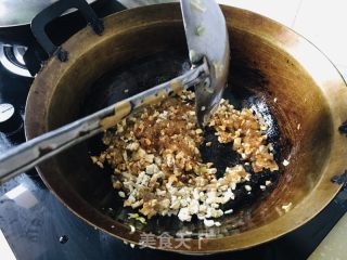 韭菜粉条鸡蛋水饺的做法步骤：3