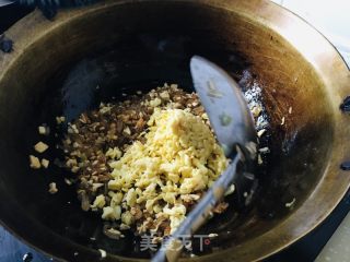 韭菜粉条鸡蛋水饺的做法步骤：4