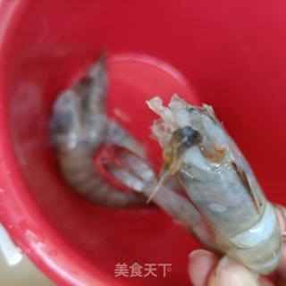 韭菜炒鲜虾的做法步骤：3