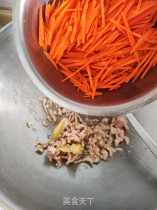 肉丝杂菜炒连州切粉的做法步骤：6