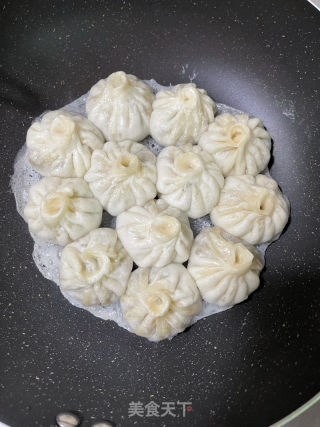 生煎梅菜包的做法步骤：18
