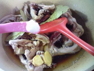 啤酒鸭锁骨的做法步骤：6