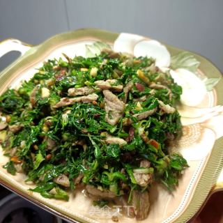 梅花肉花生碎炒苦菜的做法步骤：12