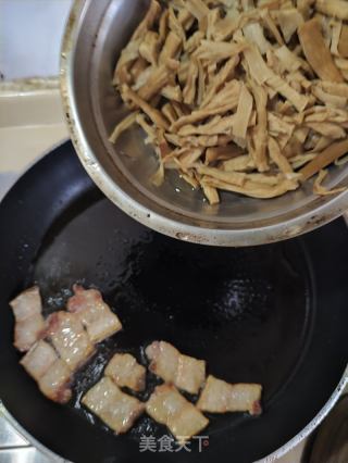 笋干炒五花肉的做法步骤：5
