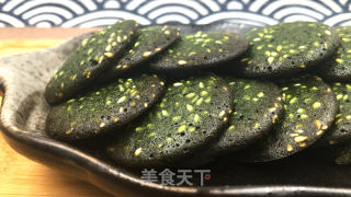 抹茶芝麻薄脆饼，酥酥脆脆，做法简单，越嚼越香。的做法步骤：11