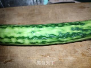 凉拌虎皮黄瓜的做法步骤：1