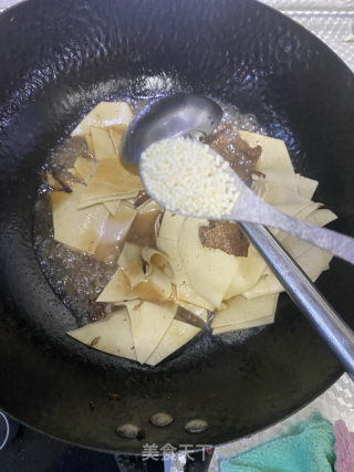 韭菜炒豆皮的做法步骤：14