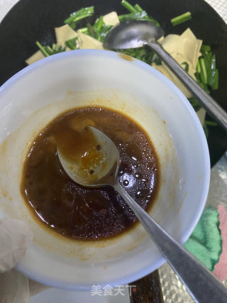 韭菜炒豆皮的做法步骤：17