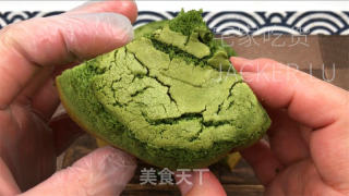 抹茶戚风蛋糕，清爽抹茶气息，蛋糕体细嫩绿润，入口即化，令人陶醉。的做法步骤：23