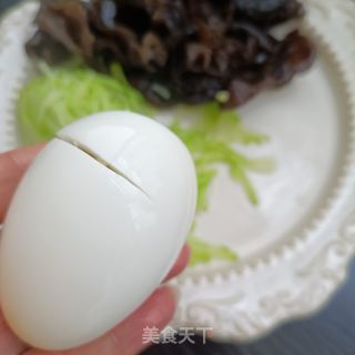 茭瓜木耳拌鹅蛋的做法步骤：6